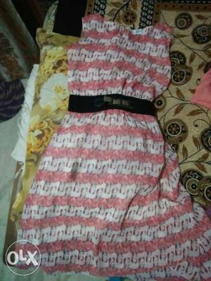 Women's Pink And Black Stripe Sleeveless Dress medium size