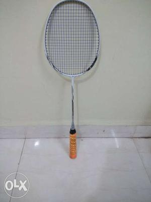 Yonex nanoray  ld 4U G4 oy used 2 months with new