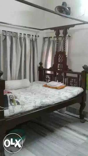 Antique 5/7 Burma teak wooden bed in excellent