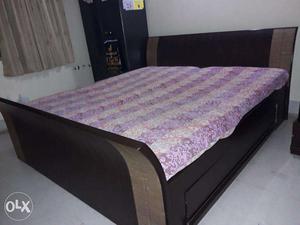 Excellent Huge cot with storage and baby cot