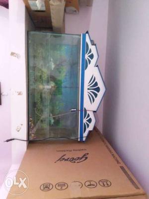 Fish tank for sale. low bargainers please tay
