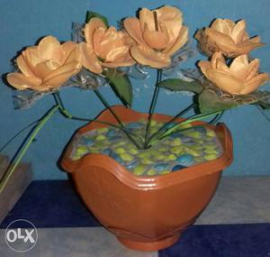 Flower pot for sell Homemade With flower bunch &