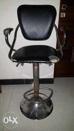 Black And Gray Leather Rolling Chair