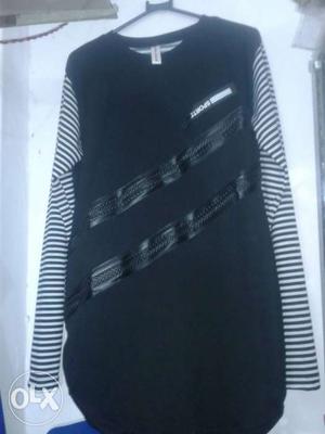 Black And White Stripe Long-sleeved Shirt