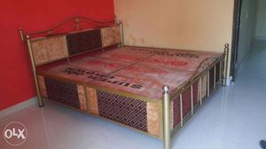Brand new bed wholsale price in my work shop Emi