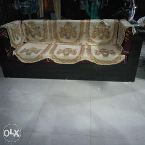 Brown And White Floral Fabric 2-seat Sofa