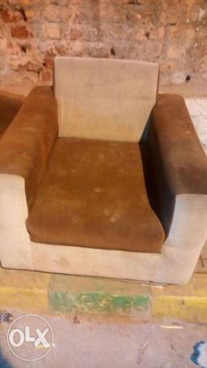 Brown Suede Sofa Chair With Ottoman 2 no