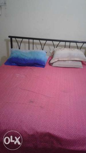 Double bed (Iron) selling for less price (