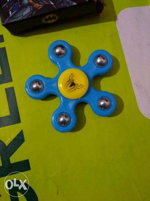Fidget hand spinner.buy one day before almost