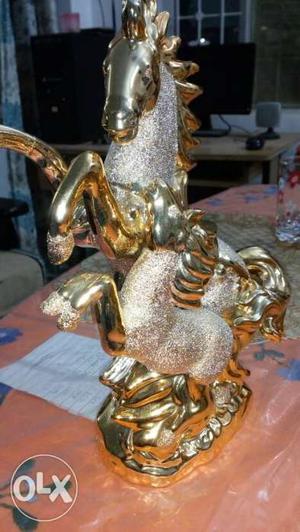 Gold-colored And Silver-colored Horse And Pony Figurine