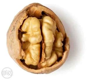 Kagzi walnuts. 380 per kg.. free home delivery in bathinda