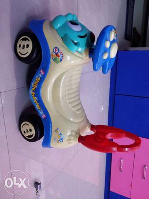 Kids musical play car in good condition for