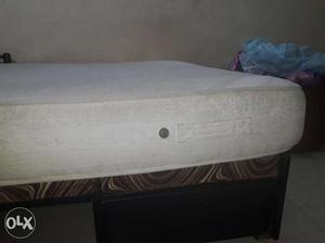 Luxury hush mattress queen size 10 inches