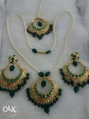 Gold-colored And Several Gemstone Jewelry Set