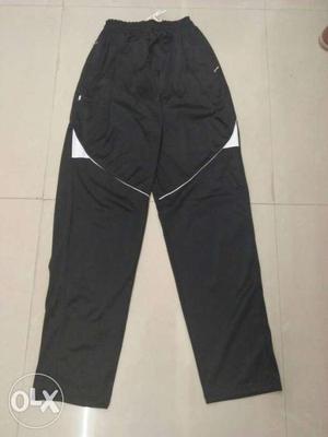 This is a trouser for a man size: L() fast