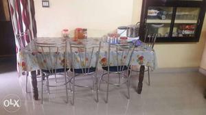 Dining table without chair, very good condition