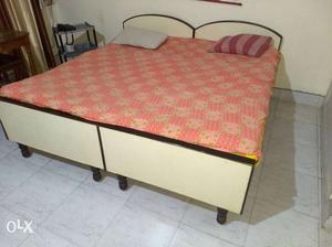 Double Bed An old item made of wood... must buy