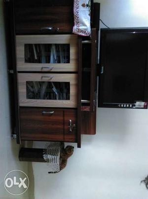 TV unit. 8 months old. Very good condition