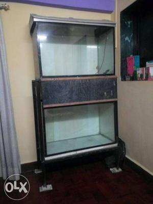 I want to sell my two fish tank and rack with