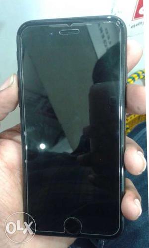 Iphone 7 32gb black with Indian bill n warranty.