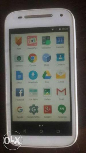 Moto e2 in good condition with box and h.f no