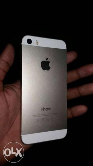 Scratch less iphone 5s 16gb gold new condition 1