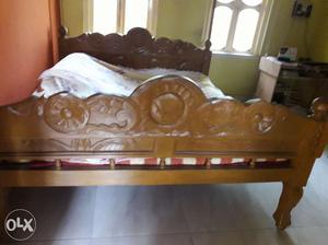 4 yrs old good condition bed 6ft by 7ft