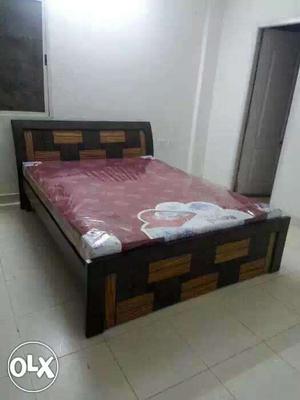 6x6.5 wooden cot without storage