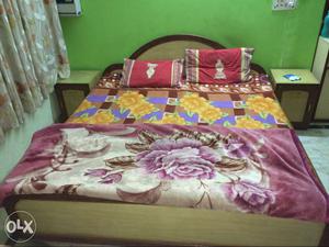 Bed set made in home its have four big coloum to