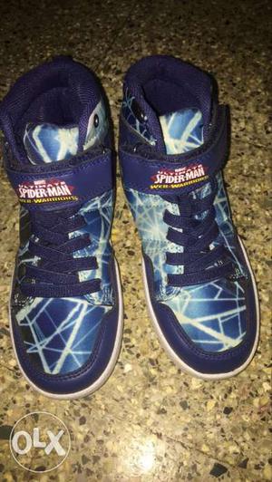 Brand new spiderman shoes for sale. it will fit