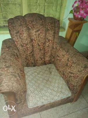 Double couch sofa Set. very comfortable and Soft,wooden