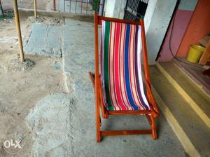 Ec chair made of teakwood