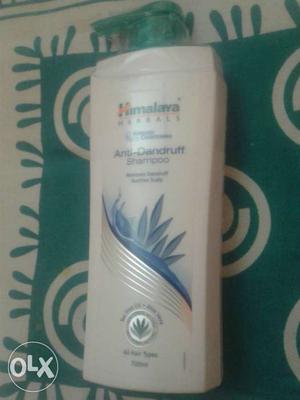 Himalaya anti dandruff shampoos 700ml. Original