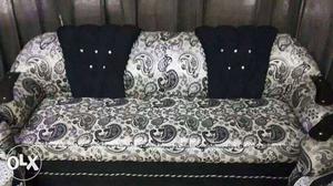 Sofa set 5 seater in excellent condition