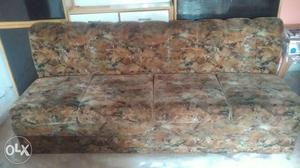 Sofa with Conner... 11 set.. all set New