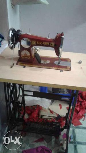 Swing machine in very good condition. Only 6 month