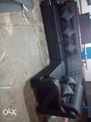 Tufted Black Leather Corner Sofa new brand sofa sat 3 year
