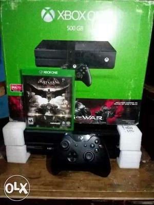Xbox One 1 month old With Batman Arkham knights