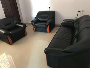 2yrs old 3+1+1 leather sofa set for sale