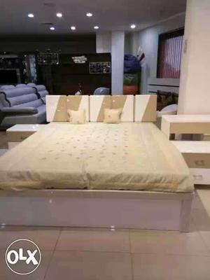 Imported double bed with hydrolic drawer +2 side