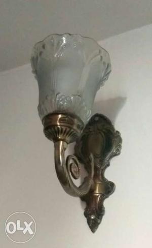 Two brand new show lamps at Rs. 700 each