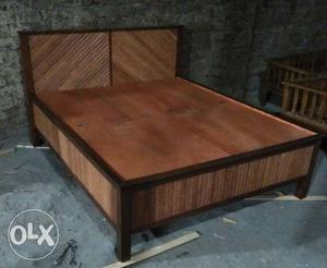 Wooden bed 72x60 good design