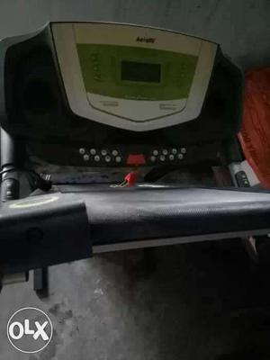 Aerofit Automatic treadmill with a excellent condition