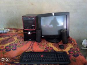 Good Condition computer 1)HDD 148 gb 2)Ram 1 gb