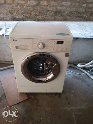 L.g.front direct drive 5.5kg washing machine