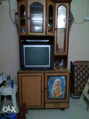 Onida Black TV with wooden Showcase