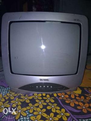 Onida tv good condition only colour problem all
