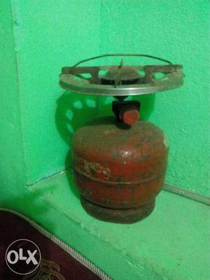 Red And Gray Single-burner Gas Stove