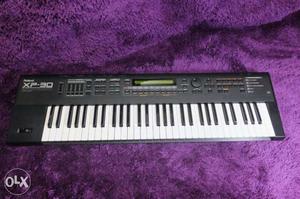 Roland xp 30 keyboard with brand new condition