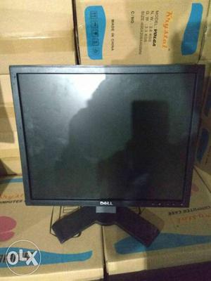 ,lcd available in qty only dealer